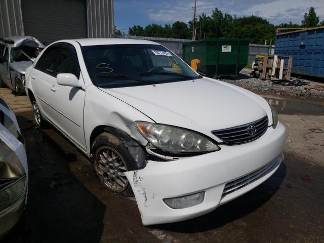 TOYOTA CAMRY LE 2005 with VIN 4T1BE32K15U026080 - Photo from auction