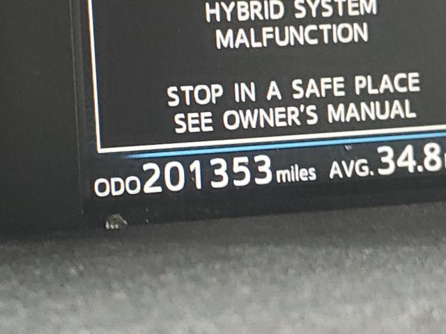 Photo 8 from auction – 2017 TOYOTA PRIUS V with VIN JTDZN3EU8HJ060037