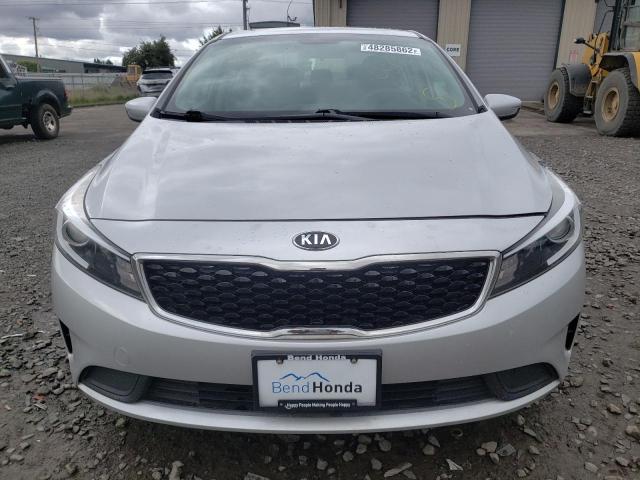 Photo 9 from auction – 2018 KIA FORTE LX with VIN 3KPFK4A77JE265692