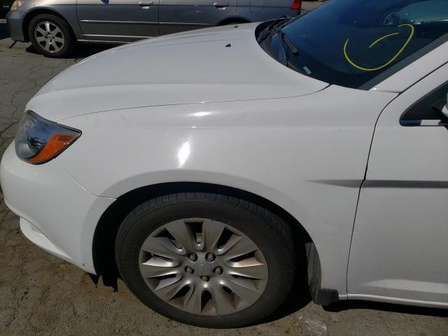 Foto 9 de la subasta – 2014 CHRYSLER 200 LX con VIN 1C3CCBAB2EN146611