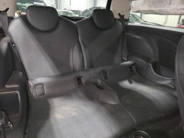 Photo 6 from auction – 2005 MINI COOPER S with VIN WMWRE33545TL15405