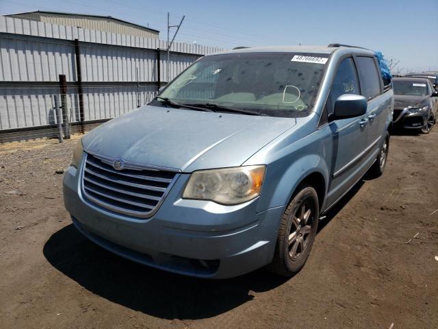 Photo 2 from auction – 2010 CHRYSLER TOWN & COU with VIN 2A4RR5D11AR491774