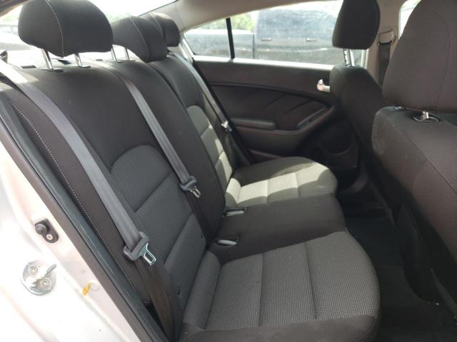 Photo 6 from auction – 2018 KIA FORTE LX with VIN 3KPFK4A77JE170646