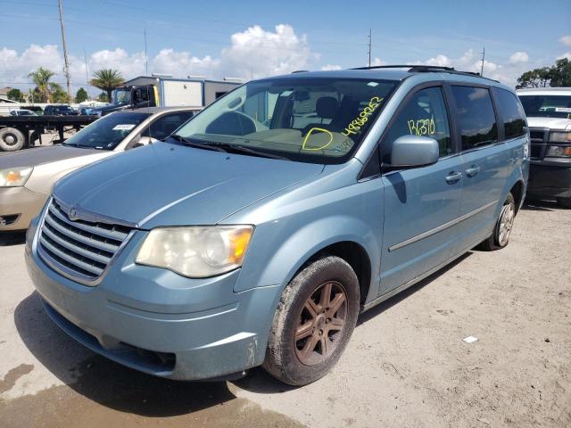 Photo 2 from auction – 2010 CHRYSLER TOWN & COU with VIN 2A4RR5D10AR109783
