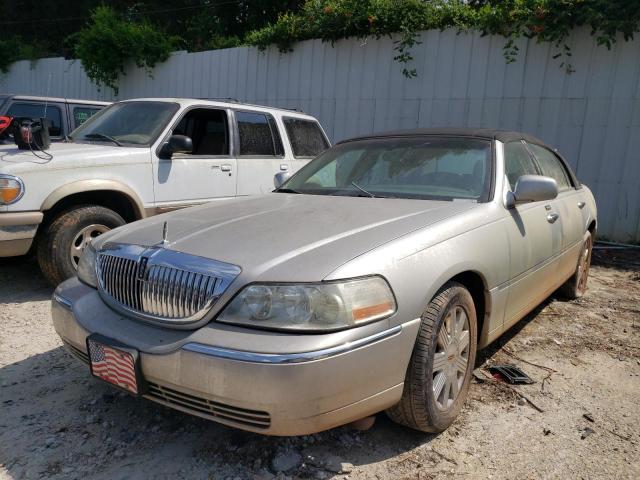 Photo 2 from auction – 2004 LINCOLN TOWN CAR E with VIN 1LNHM81W84Y602379