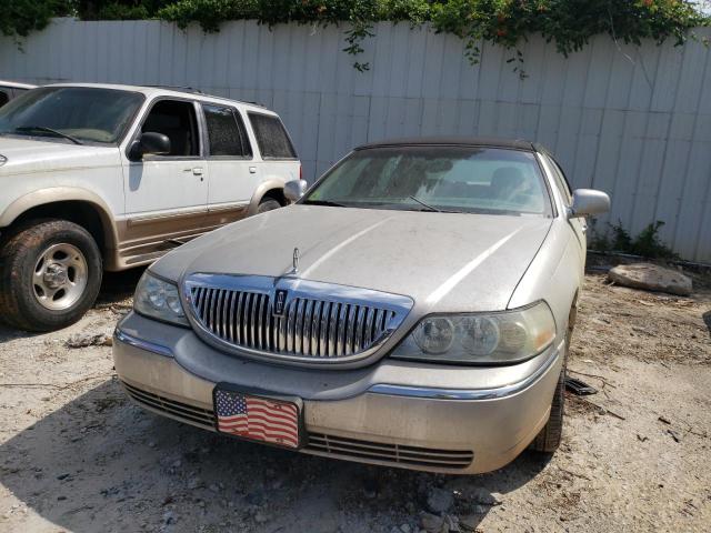 Photo 9 from auction – 2004 LINCOLN TOWN CAR E with VIN 1LNHM81W84Y602379