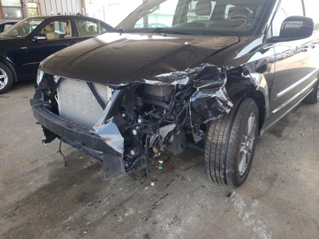 Photo 9 from auction – 2016 CHRYSLER TOWN & COU with VIN 2C4RC1BG1GR166235