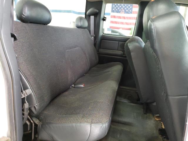 Photo 6 from auction – 2000 CHEVROLET SILVERADO with VIN 2GCEC19W3Y1105092
