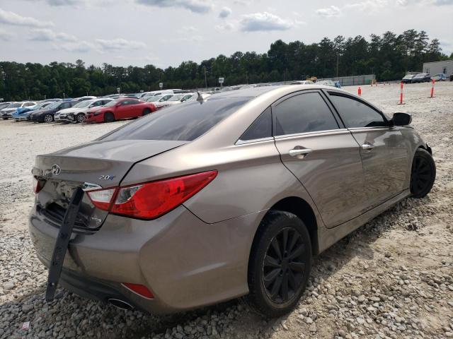 Photo 4 from auction – 2014 HYUNDAI SONATA SE with VIN 5NPEC4AB4EH932832