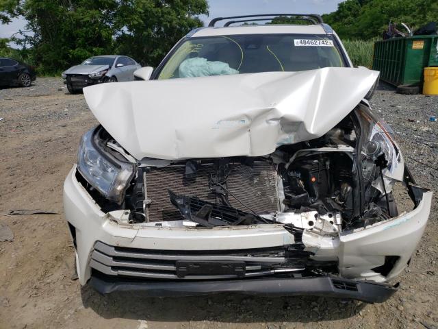 Photo 9 from auction – 2018 TOYOTA HIGHLANDER with VIN 5TDJZRFH9JS560514