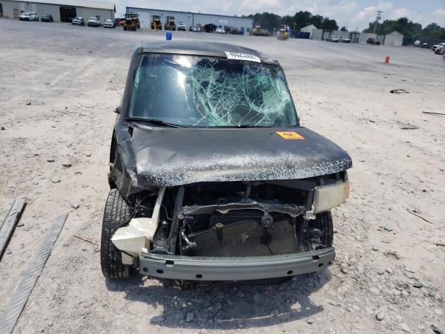 Photo 9 from auction – 2005 TOYOTA SCION XB with VIN JTLKT324754017271