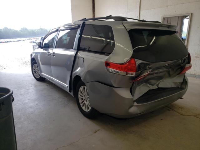Photo 3 from auction – 2014 TOYOTA SIENNA XLE with VIN 5TDYK3DC9ES440144