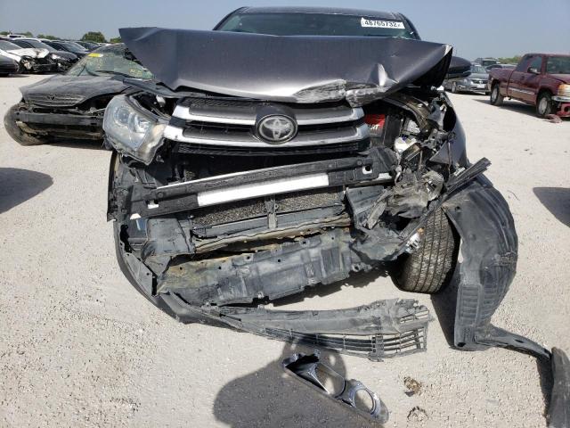 Photo 9 from auction – 2017 TOYOTA HIGHLANDER with VIN 5TDZARFH2HS031376