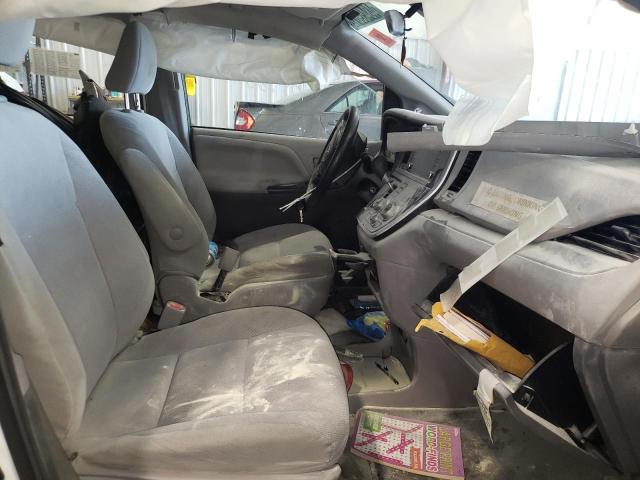 Photo 5 from auction – 2018 TOYOTA SIENNA L with VIN 5TDZZ3DC1JS935125