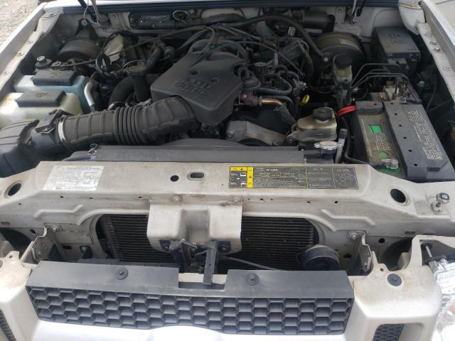 Photo 7 from auction – 2005 FORD EXPLORER S with VIN 1FMZU67K75UB28012