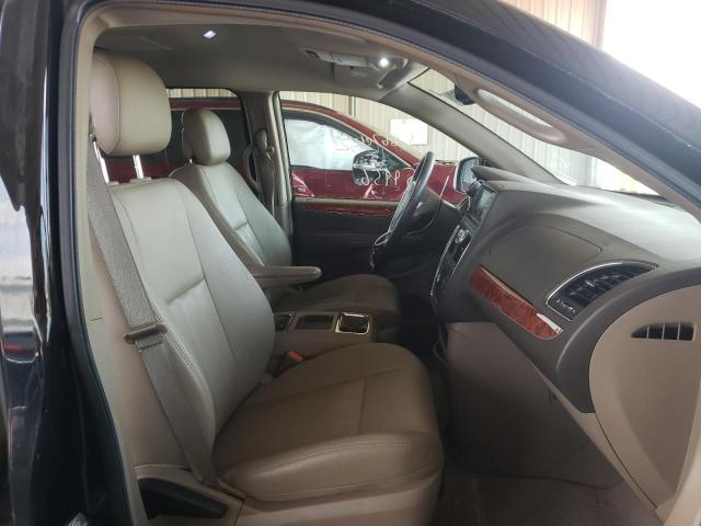 Photo 5 from auction – 2016 CHRYSLER TOWN & COU with VIN 2C4RC1BG1GR166235