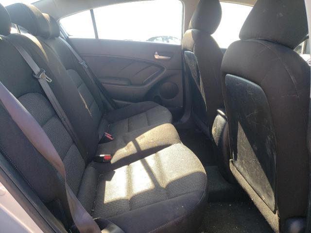Photo 6 from auction – 2017 KIA FORTE LX with VIN 3KPFK4A78HE118291