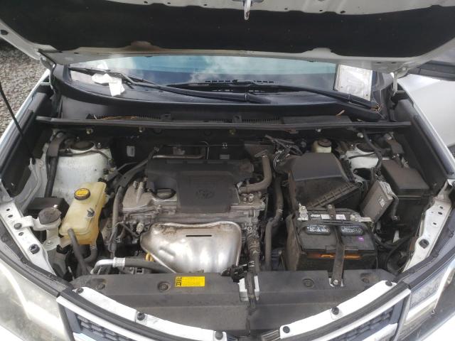 Photo 7 from auction – 2014 TOYOTA RAV4 LE with VIN 2T3BFREV3EW148548