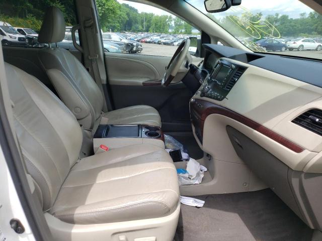 Photo 5 from auction – 2011 TOYOTA SIENNA XLE with VIN 5TDDK3DC7BS008923