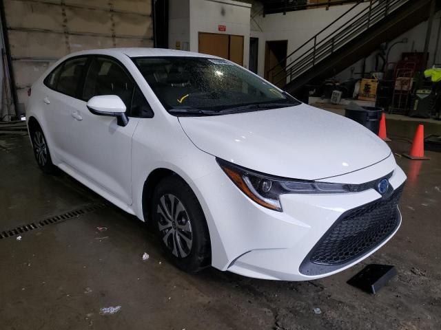 TOYOTA COROLLA LE 2022 with VIN JTDEAMDE6N3008173 - Photo from auction