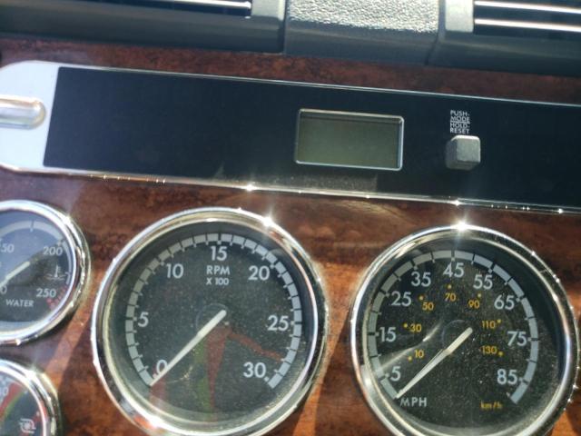 Photo 8 from auction – 2009 FREIGHTLINER CASCADIA 1 with VIN 1FUJGLDR89LAG5899