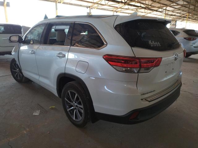 Photo 3 from auction – 2018 TOYOTA HIGHLANDER with VIN 5TDJZRFH7JS800482