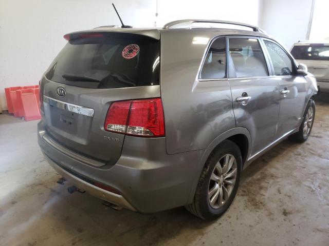 Photo 4 from auction – 2013 KIA SORENTO SX with VIN 5XYKWDA20DG353059