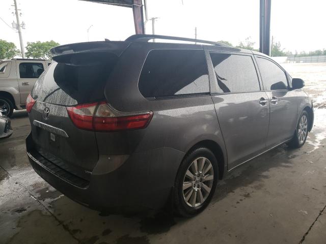 Photo 4 from auction – 2017 TOYOTA SIENNA XLE with VIN 5TDYZ3DC3HS790935