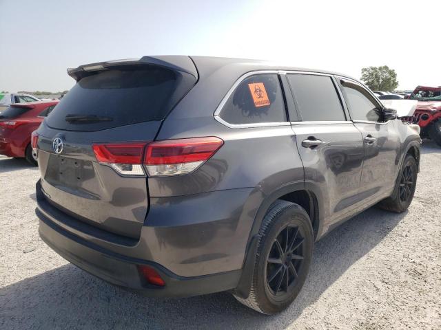 Photo 4 from auction – 2017 TOYOTA HIGHLANDER with VIN 5TDZARFH2HS031376