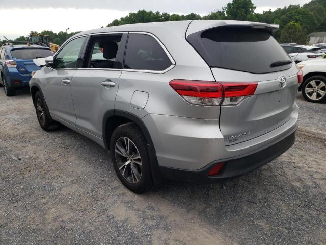Photo 3 from auction – 2017 TOYOTA HIGHLANDER with VIN 5TDBZRFH1HS418009