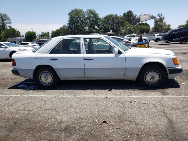 Photo 9 from auction – 1990 MERCEDES-BENZ 300 E with VIN WDBEA30E9LB094273