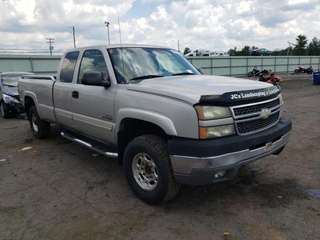 CHEVROLET SILVERADO 2005 with VIN 1GCHK29285E167701 - Photo from auction