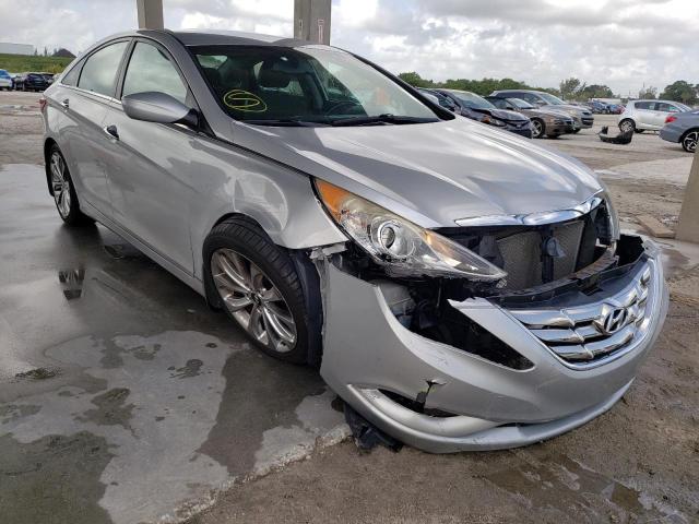 HYUNDAI SONATA SE 2013 with VIN 5NPEC4AC4DH785872 - Photo from auction