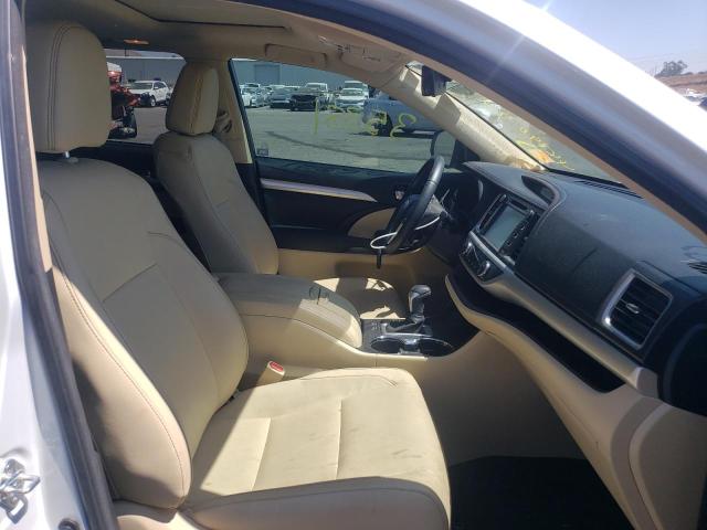 Photo 5 from auction – 2017 TOYOTA HIGHLANDER with VIN 5TDKZRFH6HS512032