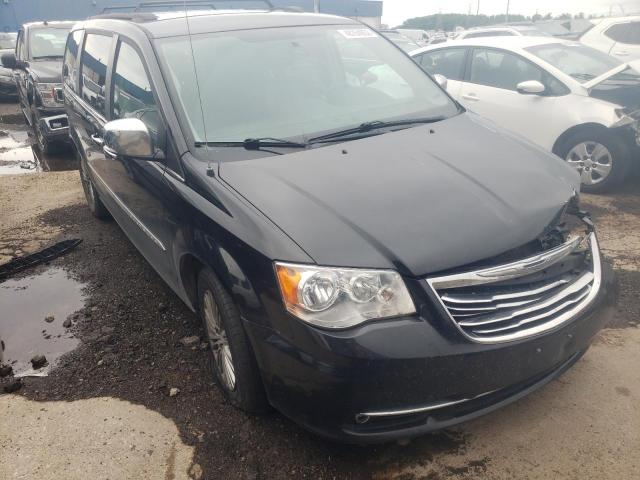 CHRYSLER TOWN & COU 2015 with VIN 2C4RC1CGXFR731255 - Photo from auction