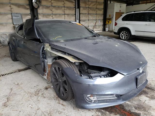 TESLA MODEL S 2019 with VIN 5YJSA1E23KF300786 - Photo from auction