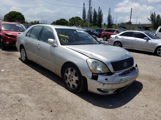LEXUS LS430 2001 with VIN JTHBN30F010033869 - Photo from auction