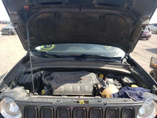Photo 7 from auction – 2016 JEEP RENEGADE L with VIN ZACCJBBTXGPD20556