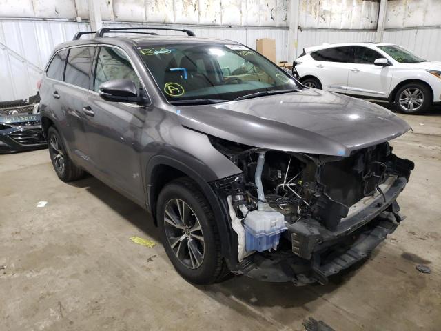 TOYOTA HIGHLANDER 2017 with VIN 5TDBZRFHXHS427968 - Photo from auction