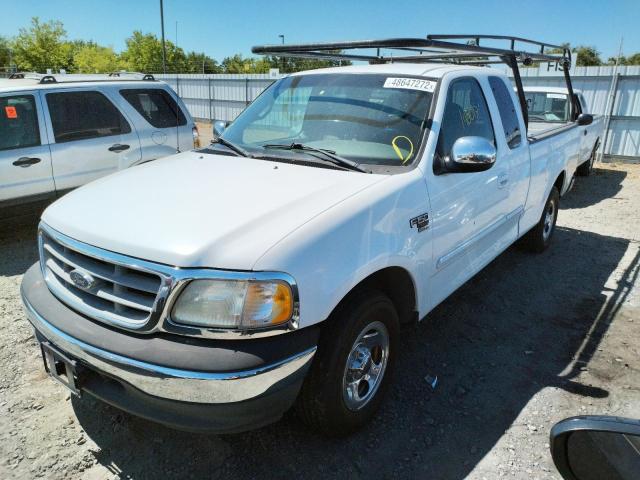 Photo 2 from auction – 2000 FORD F150 with VIN 1FTRX17W6YNC03802