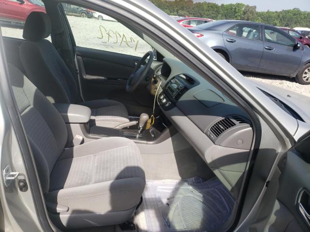 Photo 5 from auction – 2005 TOYOTA CAMRY LE with VIN 4T1BE32K65U966083