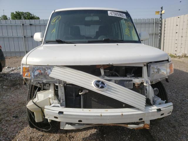 Photo 9 from auction – 2005 TOYOTA SCION XB with VIN JTLKT324850173374