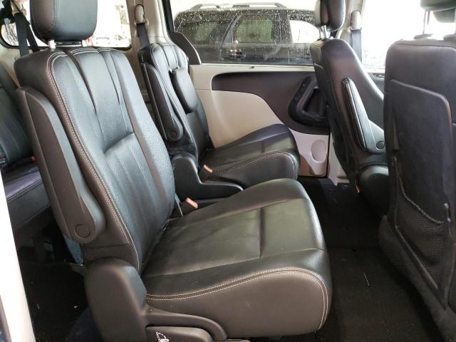 Photo 6 from auction – 2016 CHRYSLER TOWN & COU with VIN 2C4RC1CG6GR167492