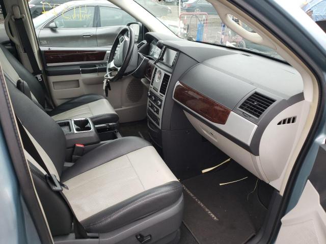 Photo 5 from auction – 2010 CHRYSLER TOWN & COU with VIN 2A4RR8D11AR380904
