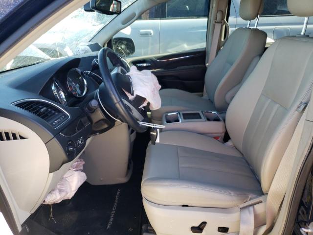 Photo 5 from auction – 2015 CHRYSLER TOWN & COU with VIN 2C4RC1CG4FR562110
