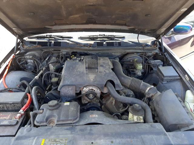 Photo 7 from auction – 2003 MERCURY GRAND MARQ with VIN 2MEFM75W73X643695
