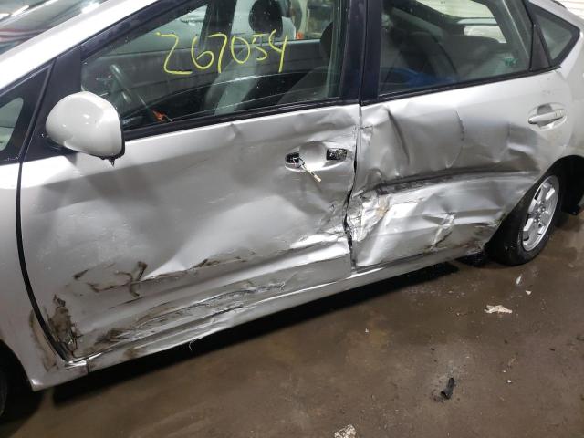 Photo 9 from auction – 2005 TOYOTA PRIUS with VIN JTDKB20U850128981