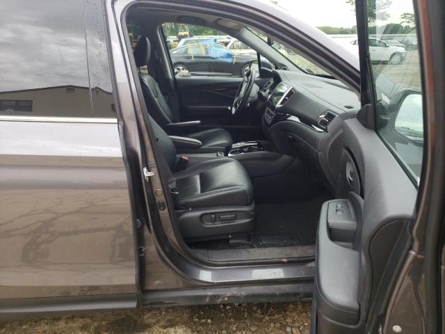 Photo 5 from auction – 2018 HONDA PILOT TOUR with VIN 5FNYF6H92JB002729