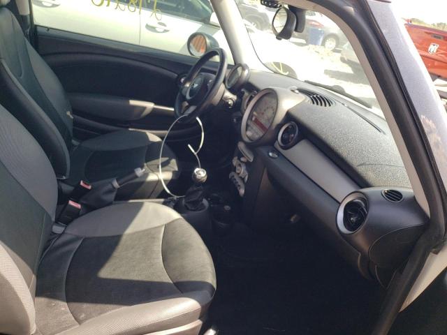 Photo 5 from auction – 2008 MINI COOPER with VIN WMWMF33578TU65956