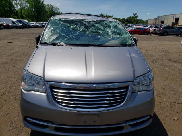Photo 9 from auction – 2016 CHRYSLER TOWN & COU with VIN 2C4RC1BG2GR104522